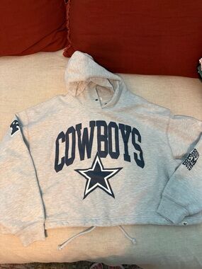 NWOT ‘47 Gray Dallas Cowboys Cropped Hoodie